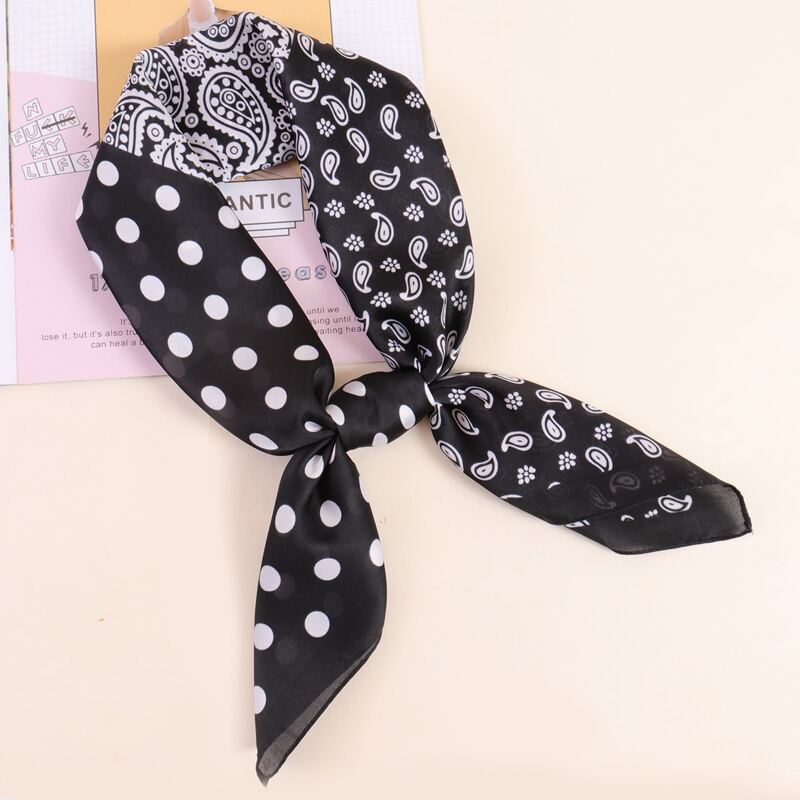 

Paisley Print Bandana, Multicolor