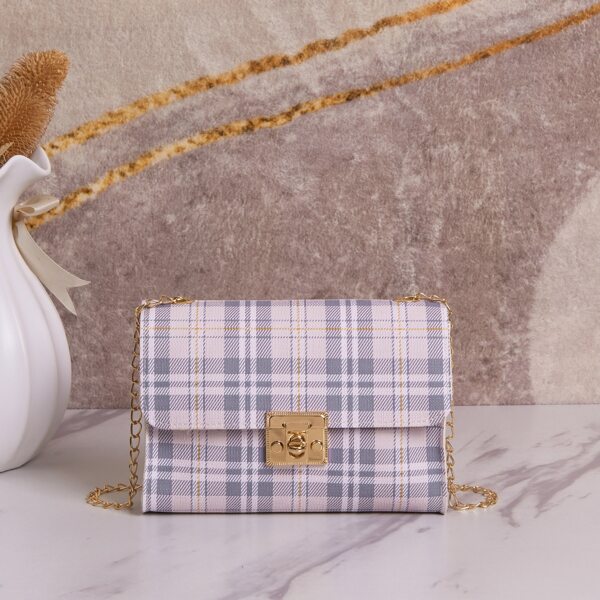 

Plaid Pattern Square Bag, Multicolor