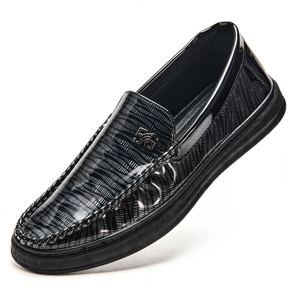 

Men Metal Decor Flat Loafers, Black