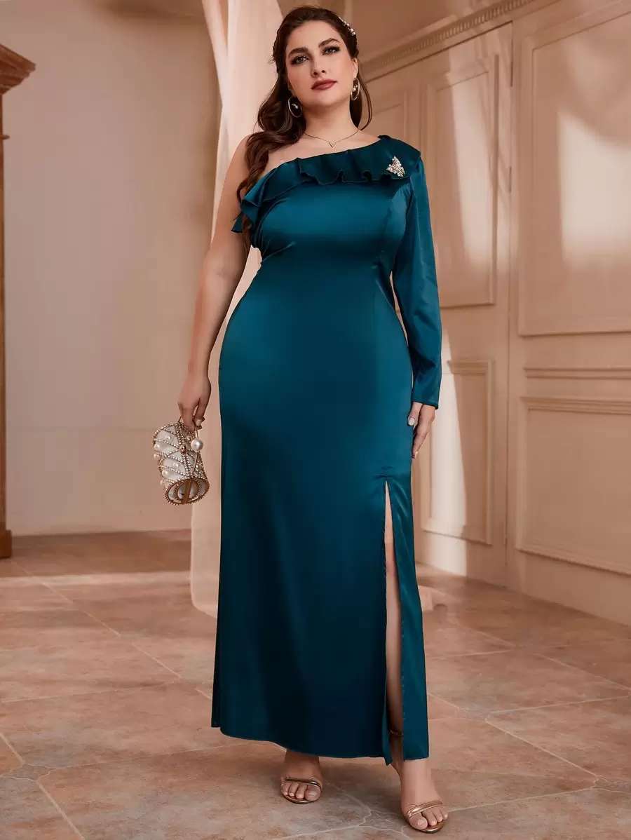 SHEIN LUNE 大碼單肩荷葉邊高衩緞面舞會洋裝