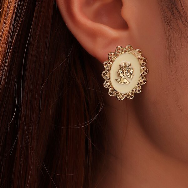 

Figure Graphic Earrings, Multicolor