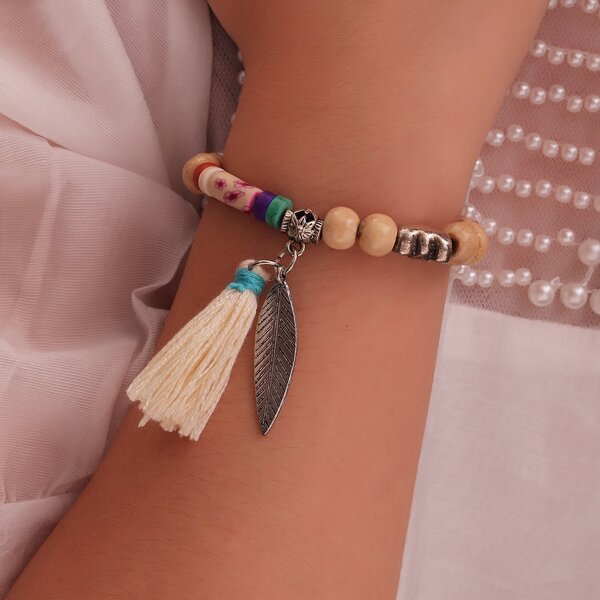 

Tassel & Leaf Charm Bracelet, White