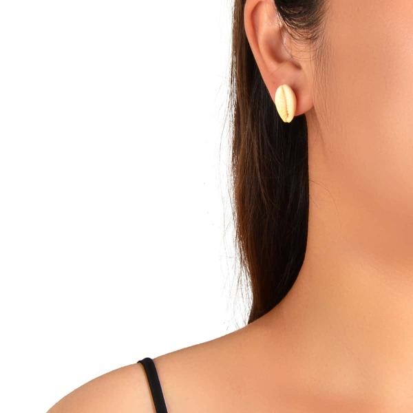 

Shell Stud Earrings, Beige