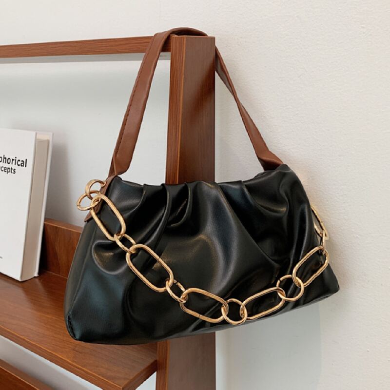 

Minimalist Ruched Design Chain Decor Shoulder Bag, Black