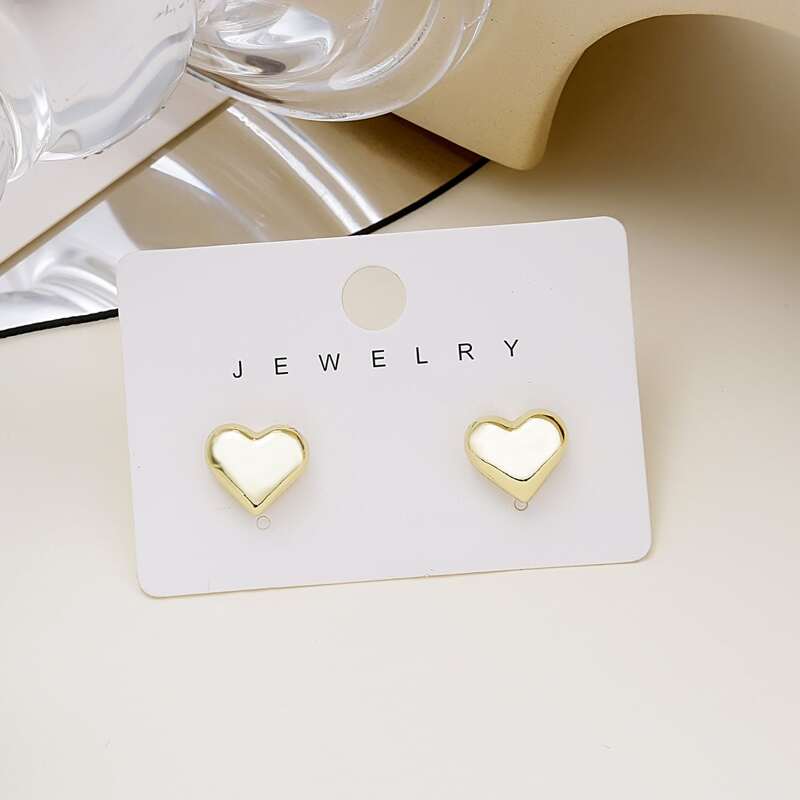 

Heart Decor Stud Earrings, Gold