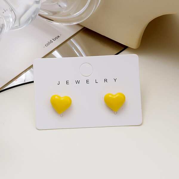 

Heart Stud Earrings, Yellow
