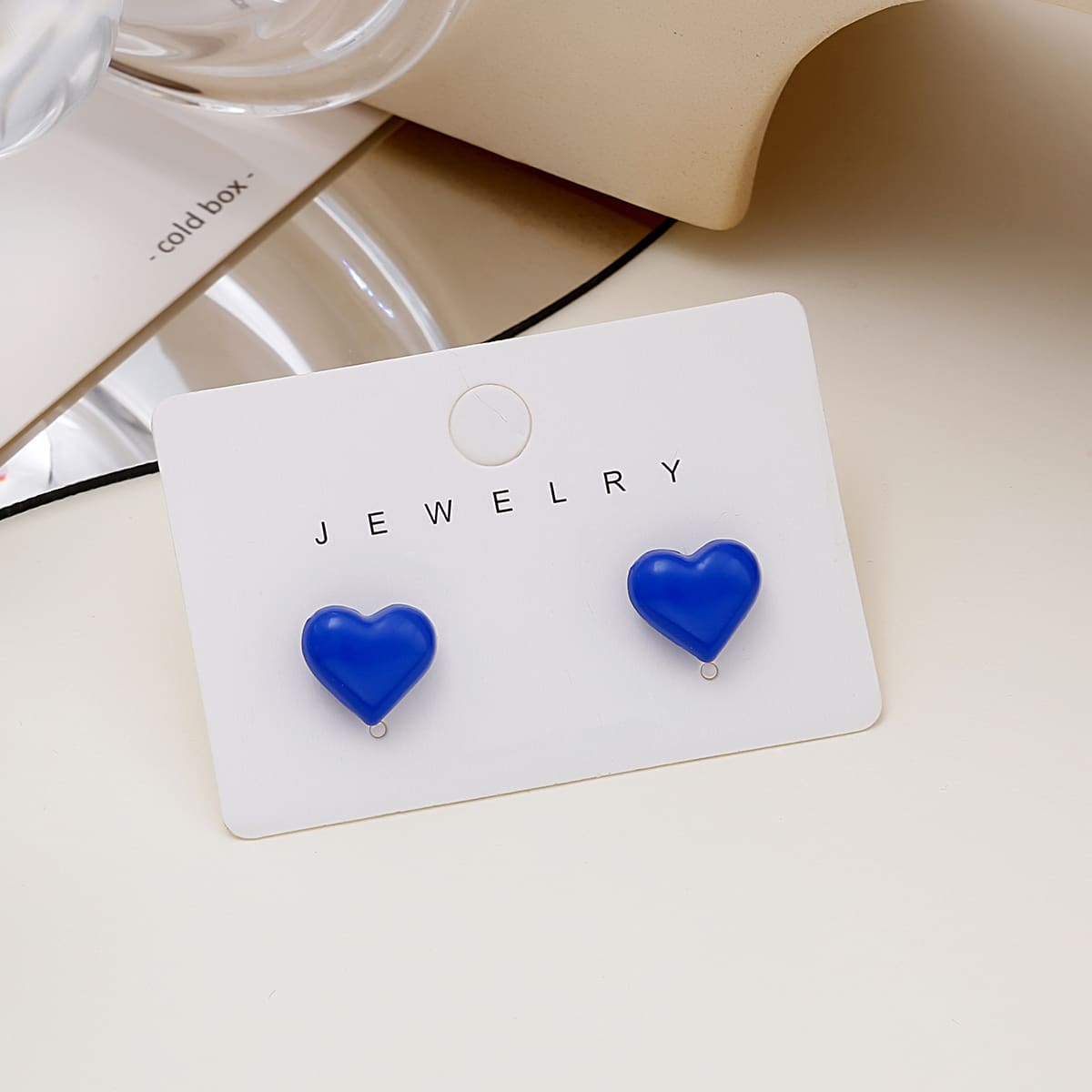 

Heart Decor Stud Earrings, Blue