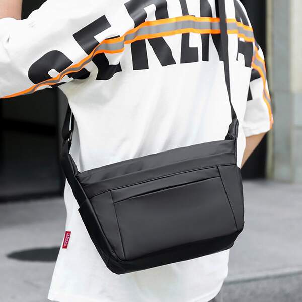 

Men Minimalist Large Capacity Crossbody Bag, Black