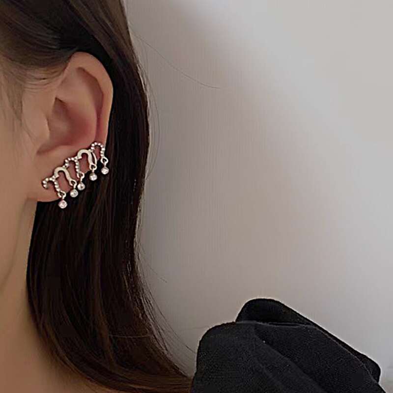 

1pc Rhinestone Decor Earring, Silver