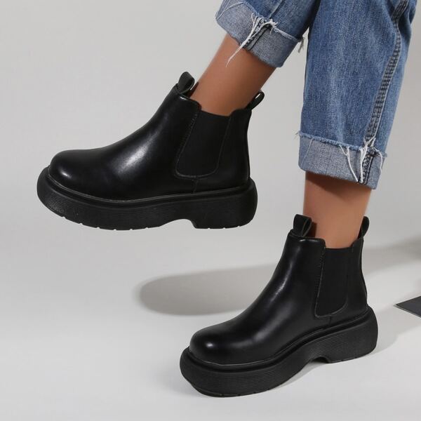 

Minimalist Slip On Chelsea Boots, Black