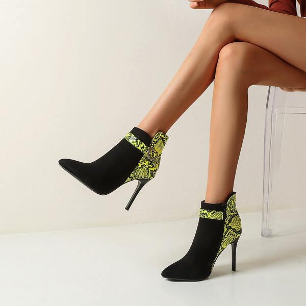 

Suede Buckle Detail Snakeskin Print Heeled Boots, Green