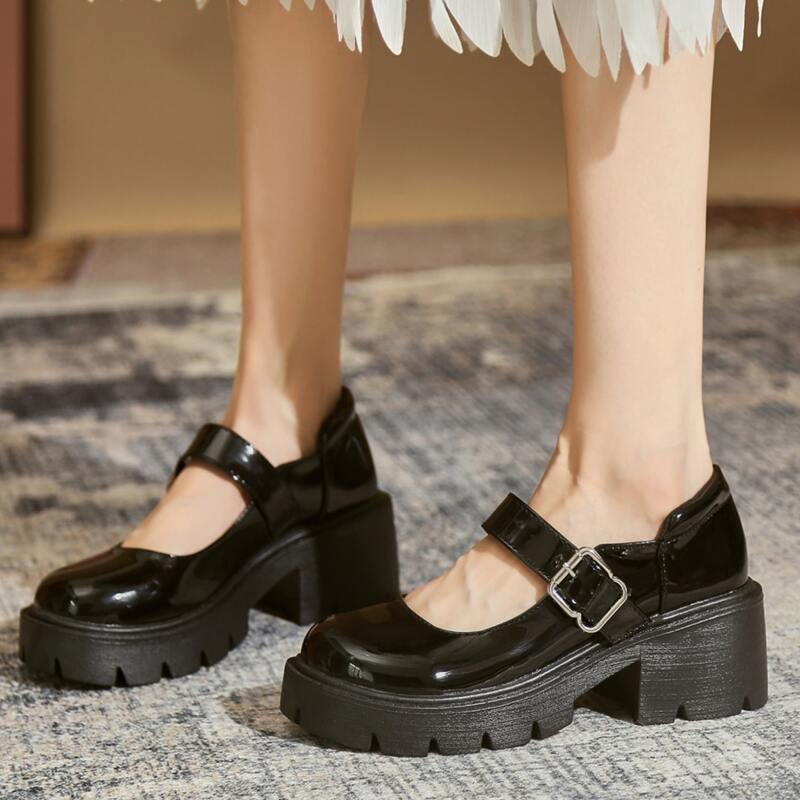 

Chunky Heeled Mary Jane Pumps, Black