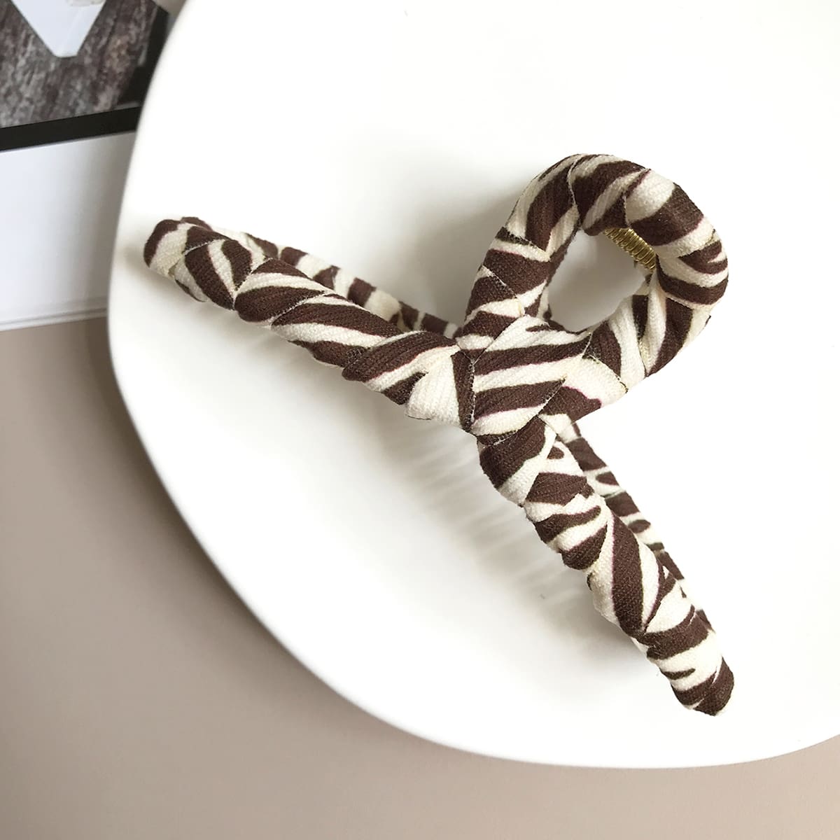 

Simple Hair Claw, Coffee