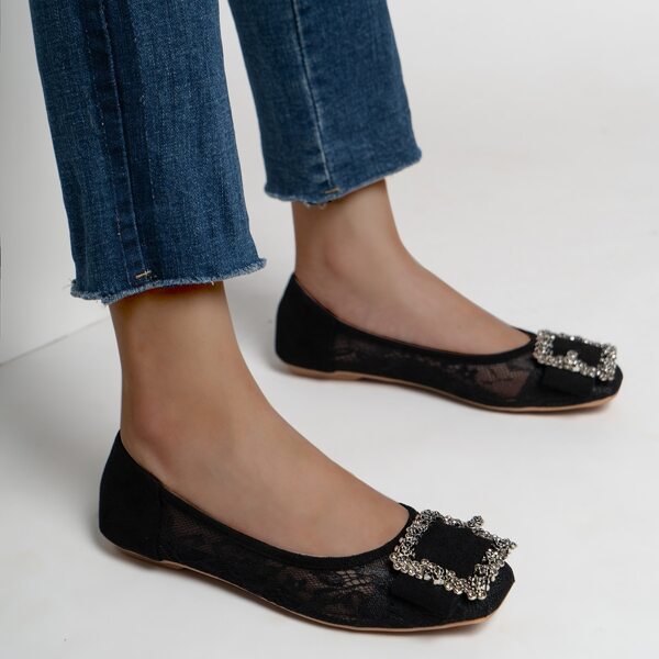 

Buckle Decor Lace Slip On Flats, Black
