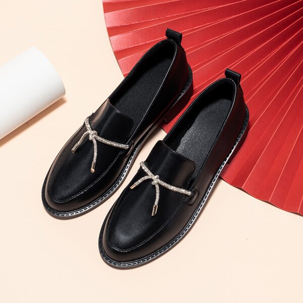 

Solid Rhinestone Decor Knot Design Flat Loafers, Black