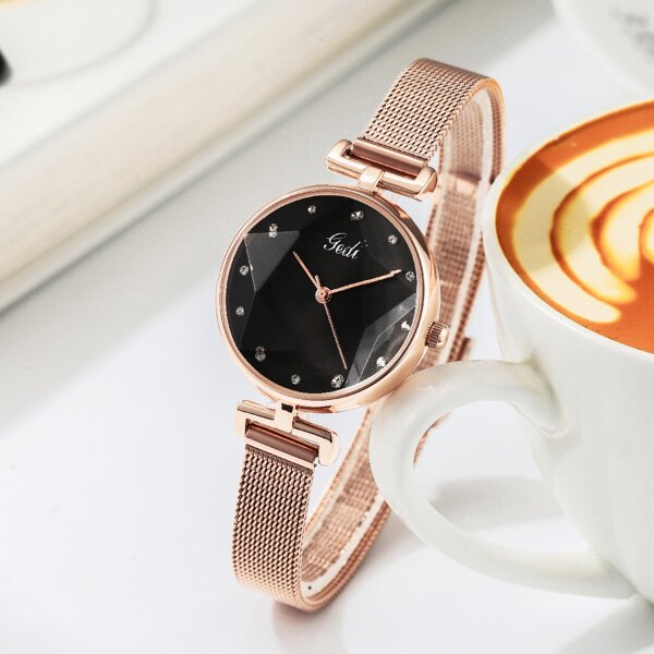 

Rhinestone Decor Mesh Strap Quartz Watch