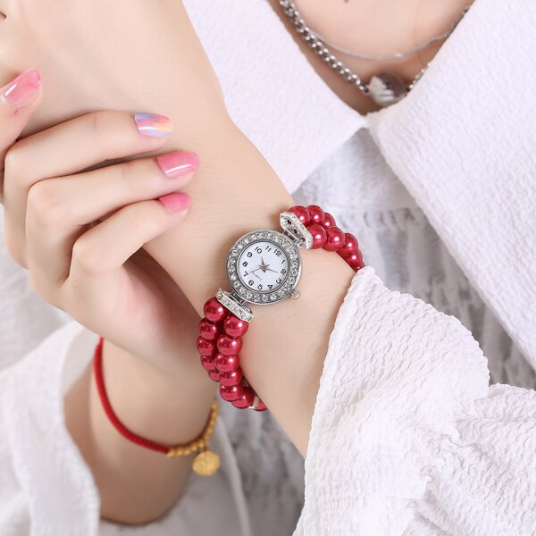 

Rhinestone Decor Round Pointer Quartz Watch With Faux Pearl Strap