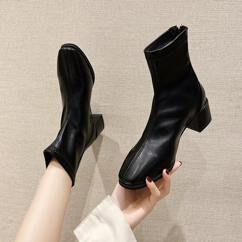 Chunky Heeled Classic Boots, Black