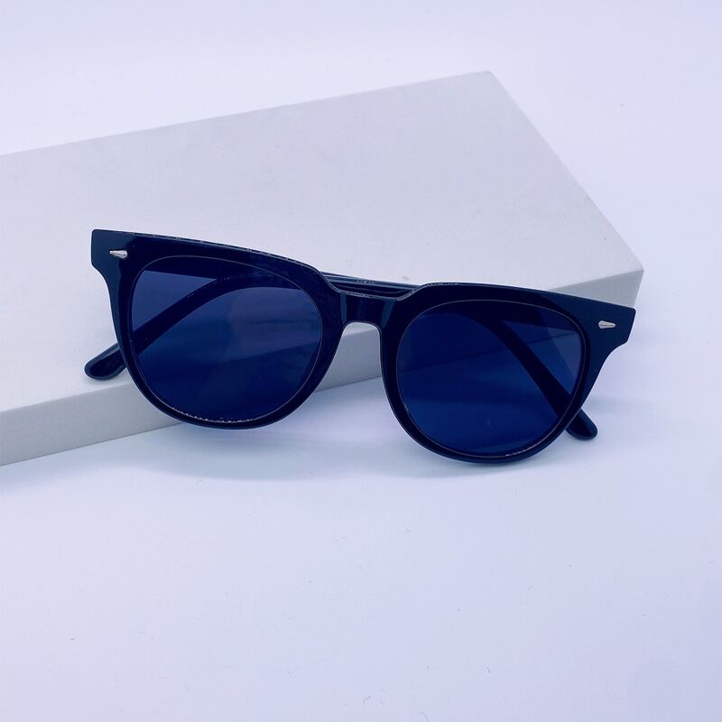 Round Frame Sunglasses
