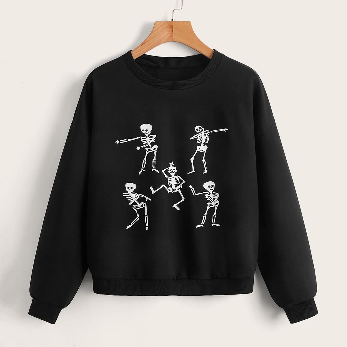 

Skull Graphic Sweatshirt, Black