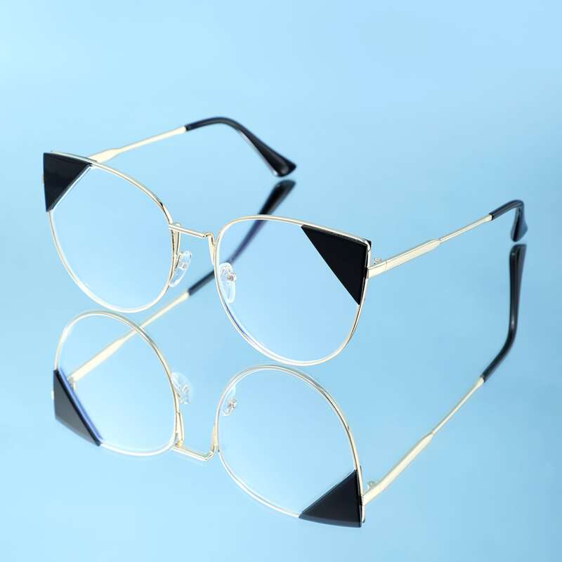 

Cat Eye Frame Eyeglasses