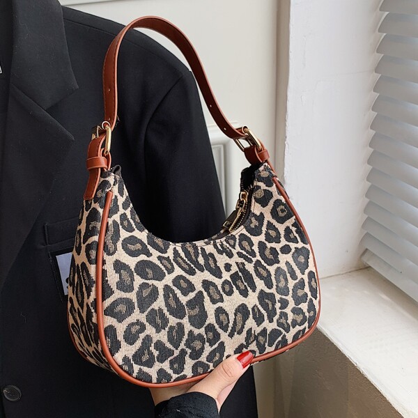 

Leopard Pattern Shoulder Bag, Multicolor