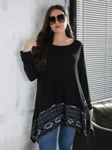 SHEIN LUNE Camiseta con estampado geométrico bajo asimétrico - Negro - Ver 7