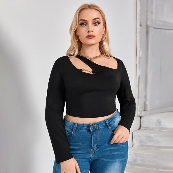 

Plus Cut Out Solid Crop Tee, Black