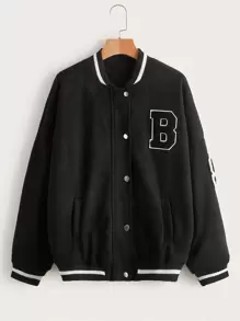 Cazadora tipo bomber con parche de letra de hombros caídos - Negro - Ver 1