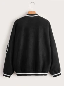 Cazadora tipo bomber con parche de letra de hombros caídos - Negro - Ver 2