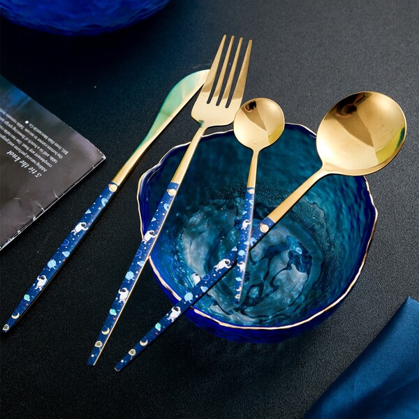 

4pcs Astronaut Print Cutlery Set, Multicolor