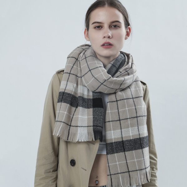 

Plaid Pattern Scarf, Multicolor