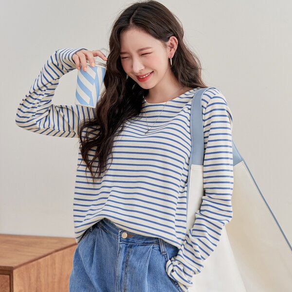 

Striped Print Round Neck Tee, Blue and white