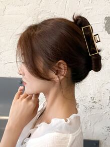 DAZY Metal Solid Hair Claw For Daily Use For Girls Hairstyles Casual Street - Gold - View 2