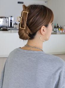 DAZY Metal Solid Hair Claw For Daily Use For Girls Hairstyles Casual Street - Gold - View 3