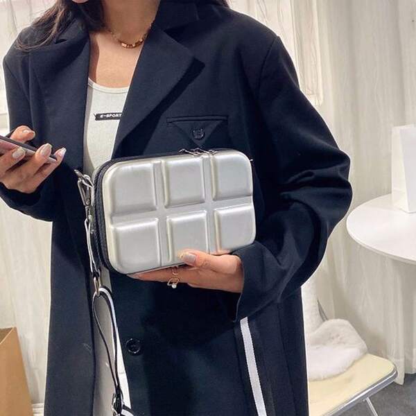 

Metallic Textured Crossbody Box Bag, Silver