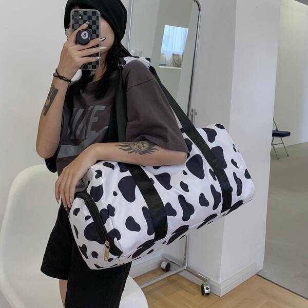 

Cow Print Large Capacity Duffle Bag, Black and white