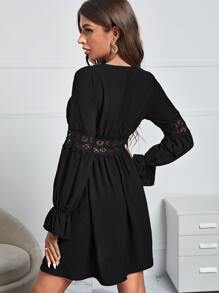 SHEIN Frenchy 水溶蕾絲拼接荷葉袖洋裝 - 黑色 - 查看 2