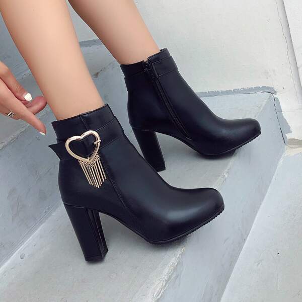 

Metal & Buckle Decor Side Zipper Chunky Boots, Black