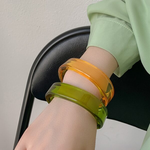 

2pcs Solid Resin Bangle, Multicolor