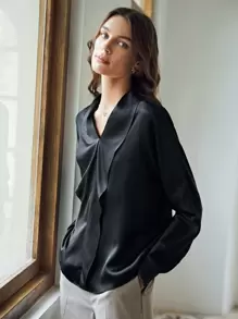 MOTF PREMIUM 100% SILK STRAIGHT FIT TOP - Black - View 1