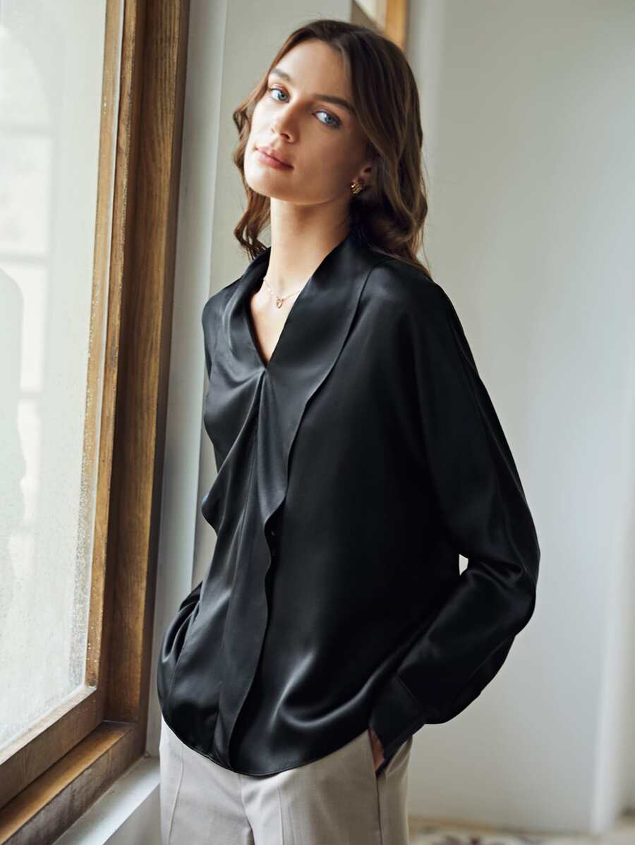 MOTF PREMIUM 100% SILK STRAIGHT FIT TOP - Black - View 1