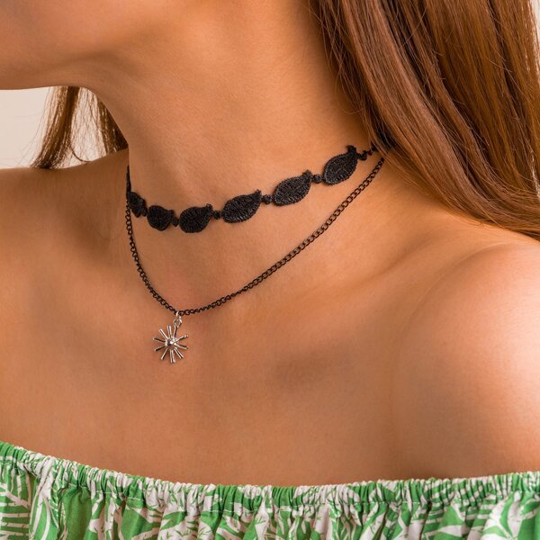 

Layered Lace Necklace, Black