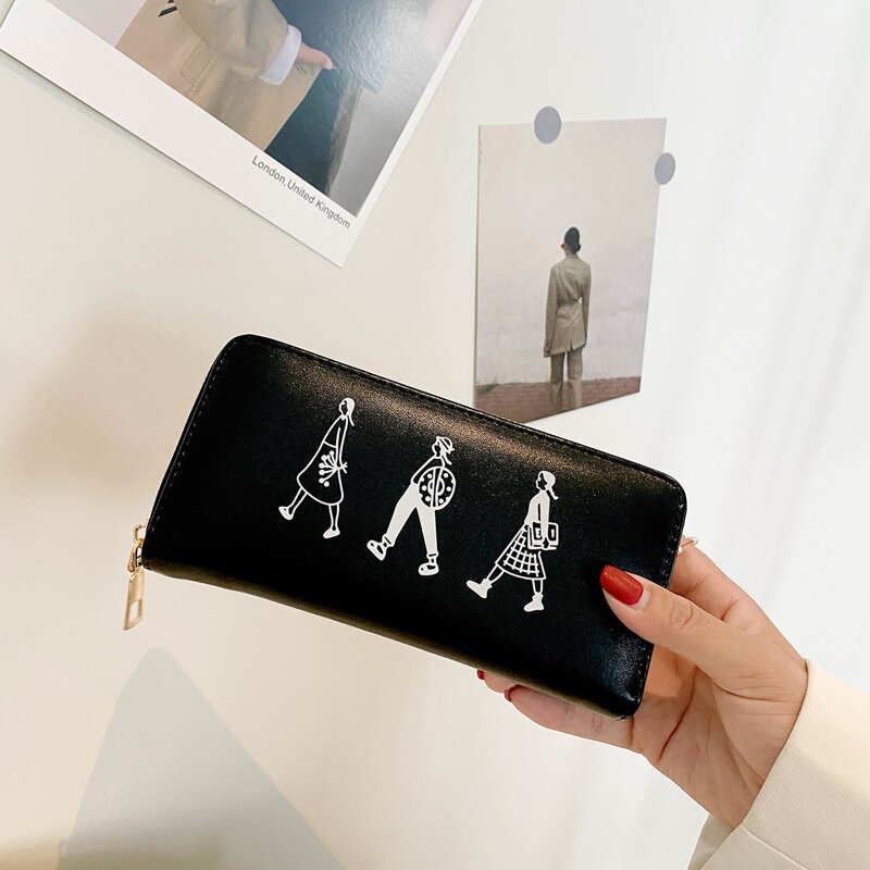 

Figure Graphic Long Purse, Black and white