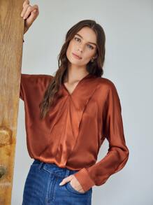 MOTF PREMIUM 100% SILK STRAIGHT FIT TOP - Rust Brown - View 7