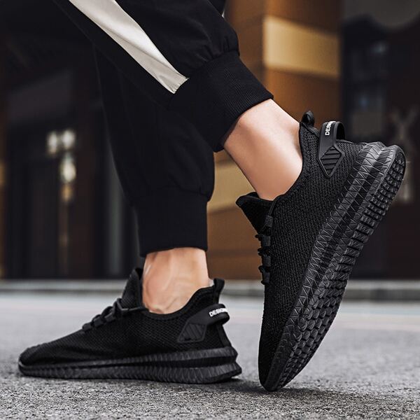 

Men Minimalist Knit Lace-up Running Shoes, Black