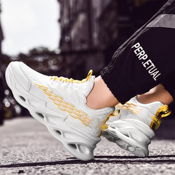 

Men Knit Detail Graphic Lace-up Front Running Shoes, White