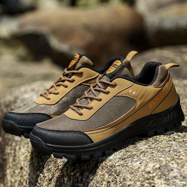 

Men Mesh Panel Lace-up Hiking Shoes, Khaki