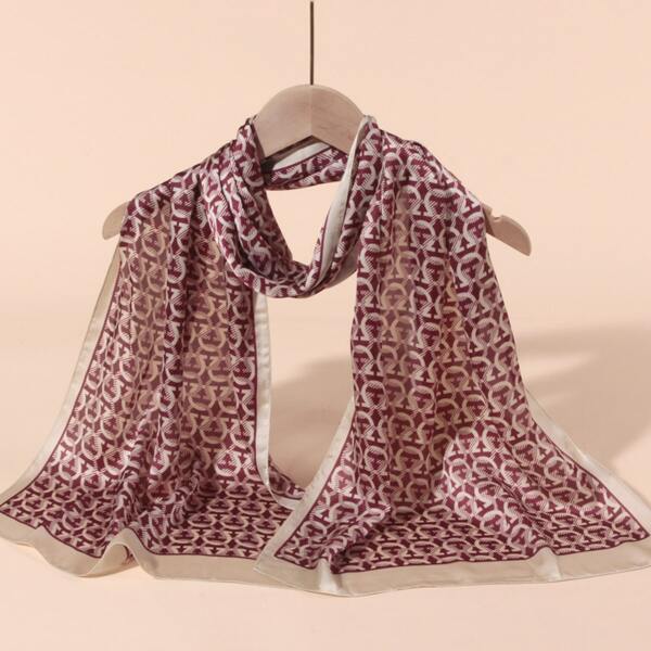 

Graphic Print Scarf, Multicolor