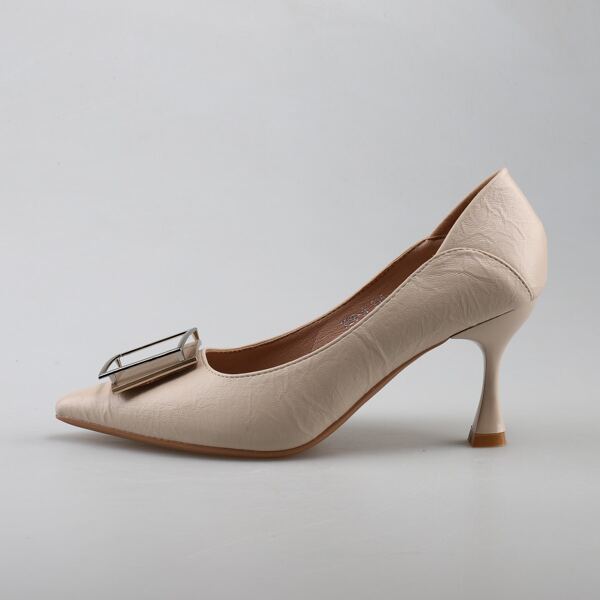 

Metallic Decor Mid Heeled Court Pumps, Apricot